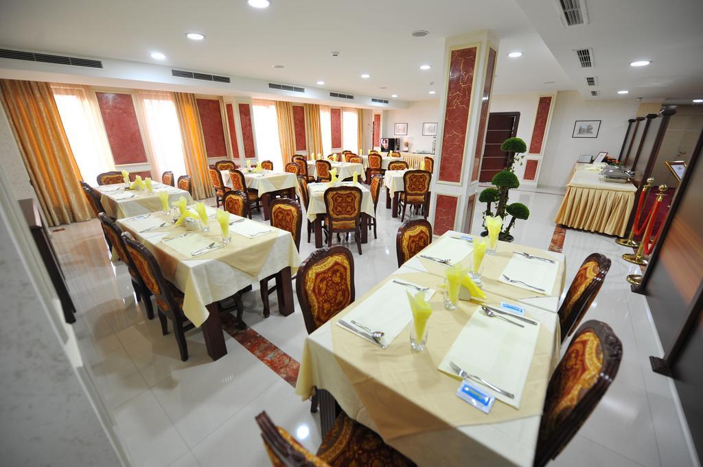 Hotel Gold Skopje Extérieur photo